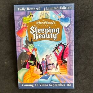 Vintage Sleeping Beauty Video Release Button Pin Back / Walt Disney / 3x2”